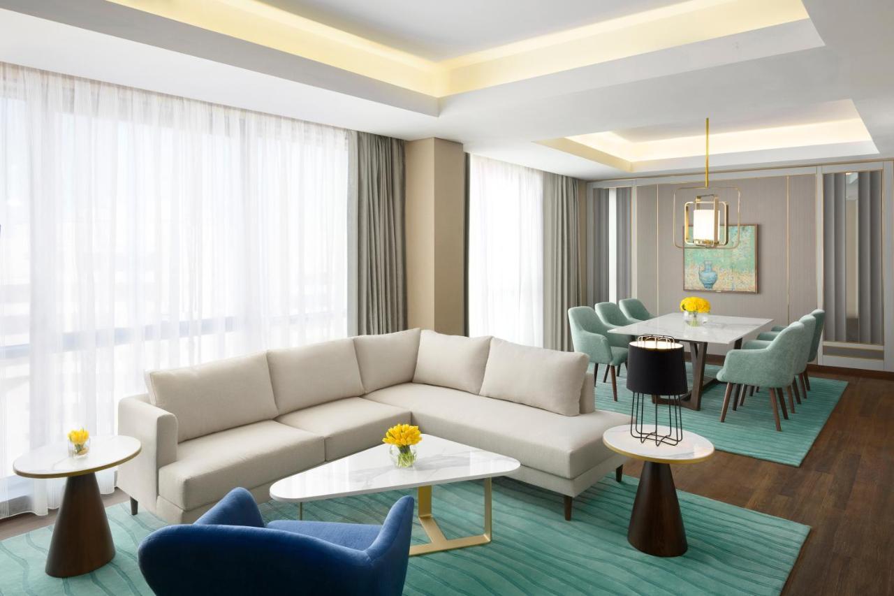 Grand Hyatt Al Khobar Hotel And Residences Экстерьер фото A suite at the hotel