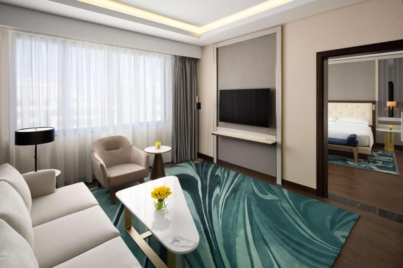 Grand Hyatt Al Khobar Hotel And Residences Экстерьер фото A suite at the hotel