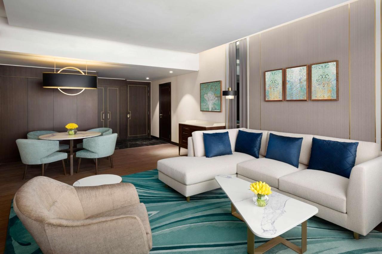 Grand Hyatt Al Khobar Hotel And Residences Экстерьер фото A suite at the hotel